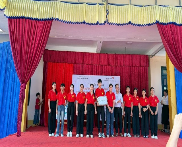 CHƯƠNG TRÌNH TRUYỀN THÔNG  CHƯƠNG TRÌNH BẢO TRỢ VÀ SỬ DỤNG MẠNG INTERNET AN TOÀN