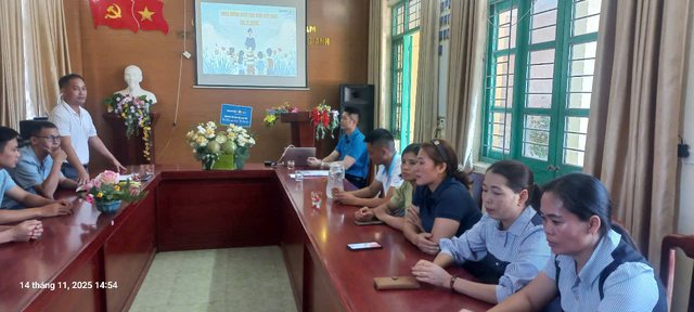NHỮNG MÓN QUÀ Ý NGHĨA TỪ BẢO VIỆT NHÂN THỌ TỈNH ĐIỆN BIÊN GỬI ĐẾN HỌC SINH TRƯỜNG THCS MƯỜNG ANH