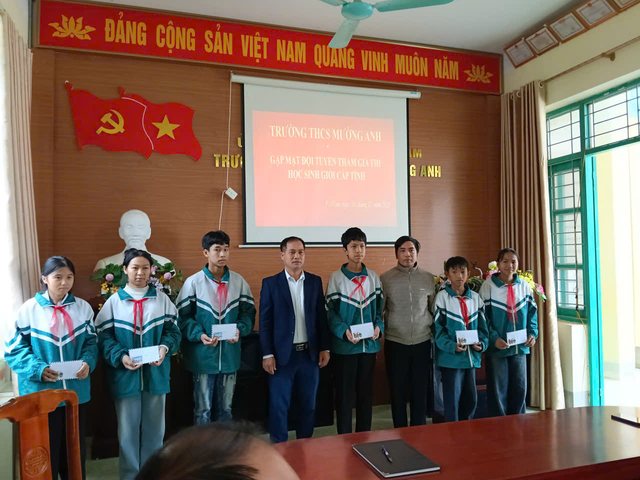 GẶP MẶT ĐỘI TUYỂN HỌC SINH GIỎI LỚP 9 TRƯỜNG THCS MƯỜNG ANH