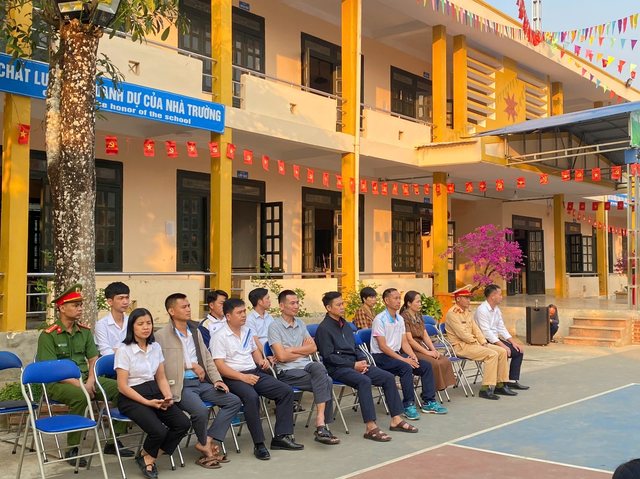 TUYÊN TRUYỀN NÂNG CAO Ý THỨC THAM GIA GIAO THÔNG AN TOÀN CHO HỌC SINH